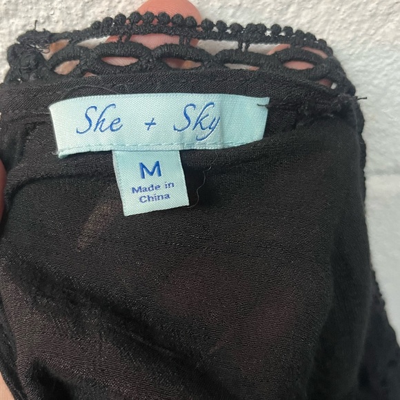 She + Sky Black Lace Detail Blouse. Medium - Picture 6 of 6